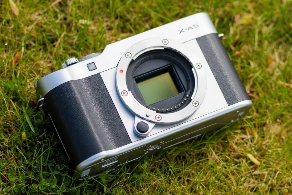Đánh giá máy ảnh Fujifilm X-A5